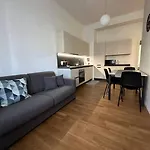 Nolo62, A Nifty Flat In *