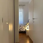 Nolo62, A Nifty Flat In 아파트