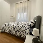 Nolo62, A Nifty Flat In *
