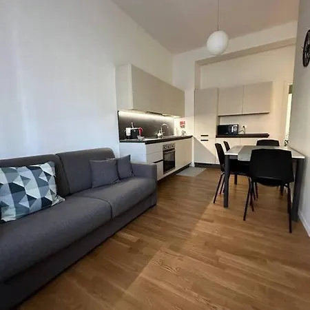 Nolo62, A Nifty Flat In *